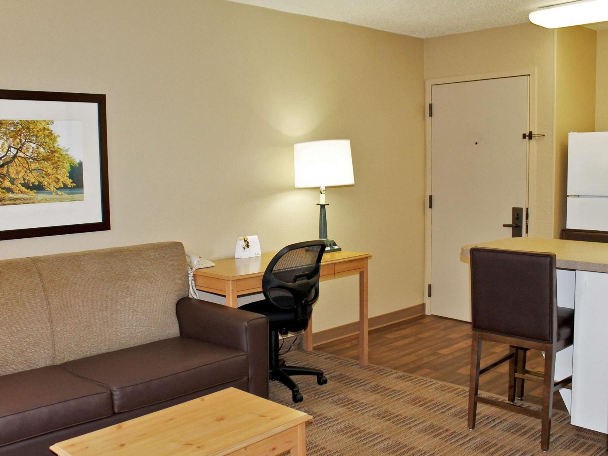 Extended Stay America Select Suites - Chicago - Vernon Hills - Lincolnshire Mettawa Ngoại thất bức ảnh